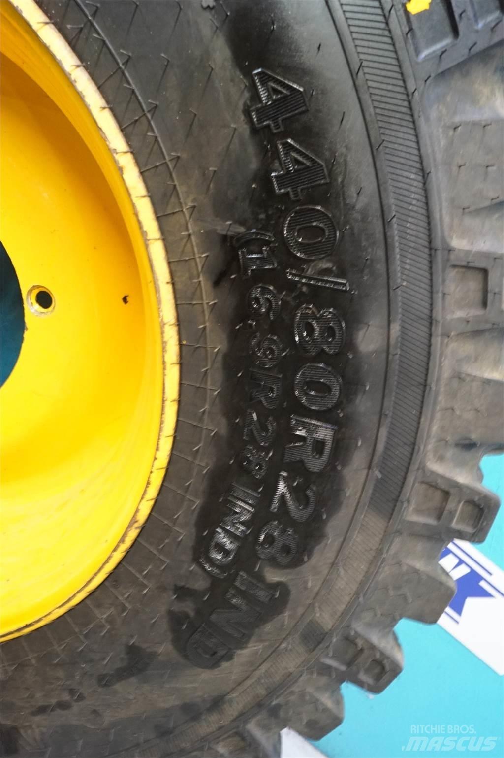  28 440/80R28 Tyres, wheels and rims
