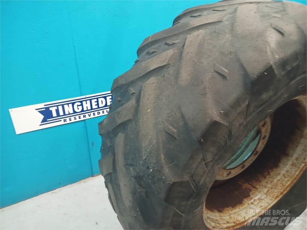  28 540/65R28 Renkaat ja vanteet