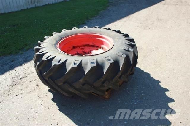  30 18.4-30 Renkaat ja vanteet