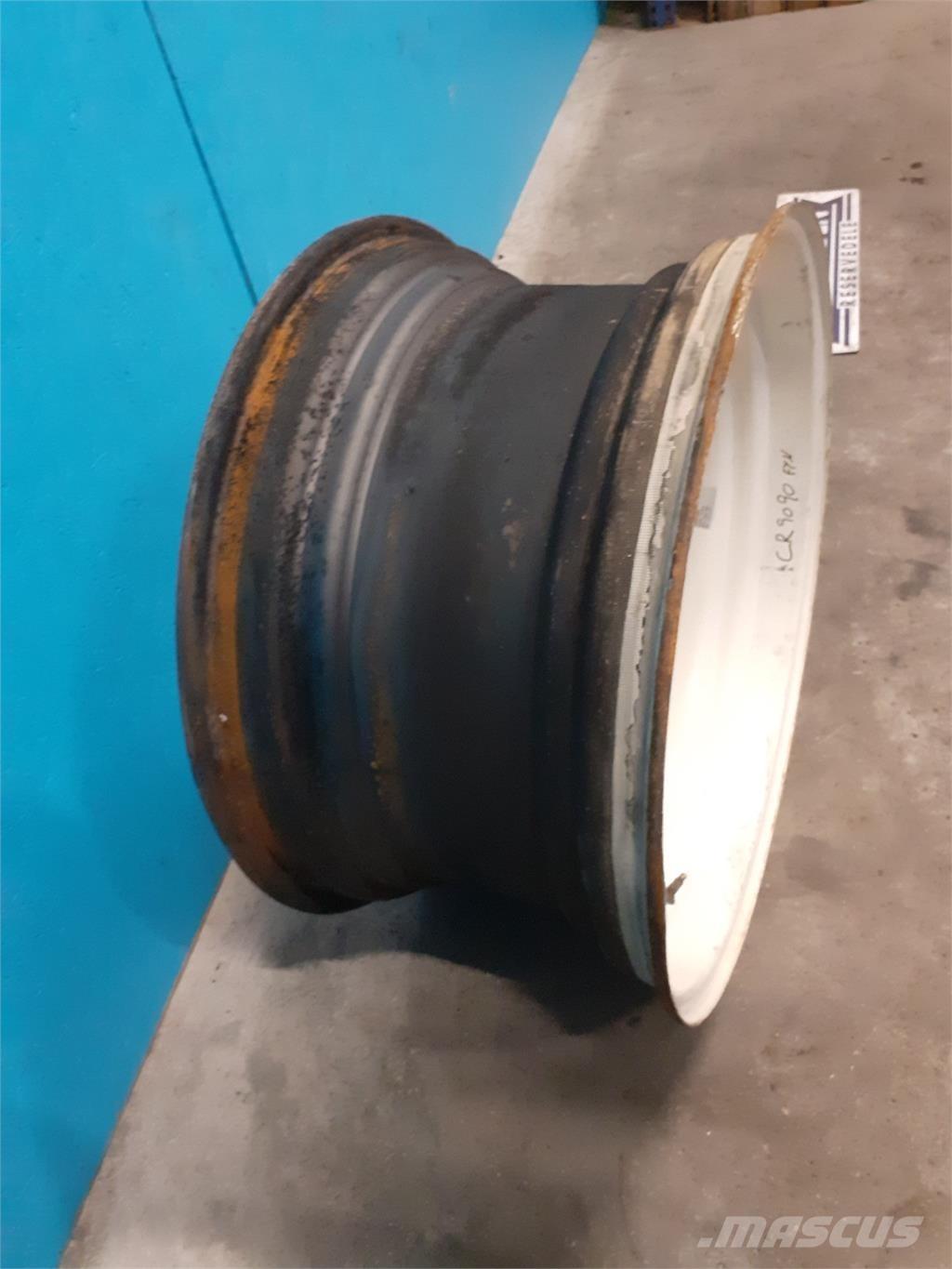  30 DW16X30 Renkaat ja vanteet
