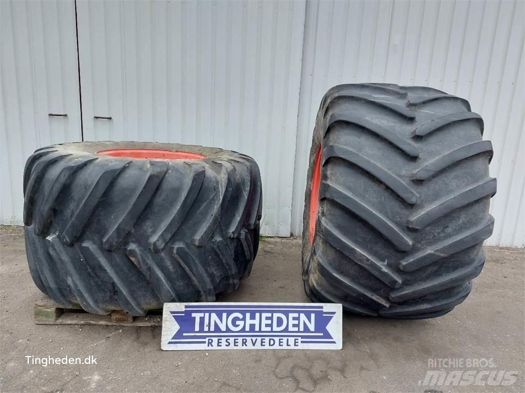  32 1050/50R32 Renkaat ja vanteet