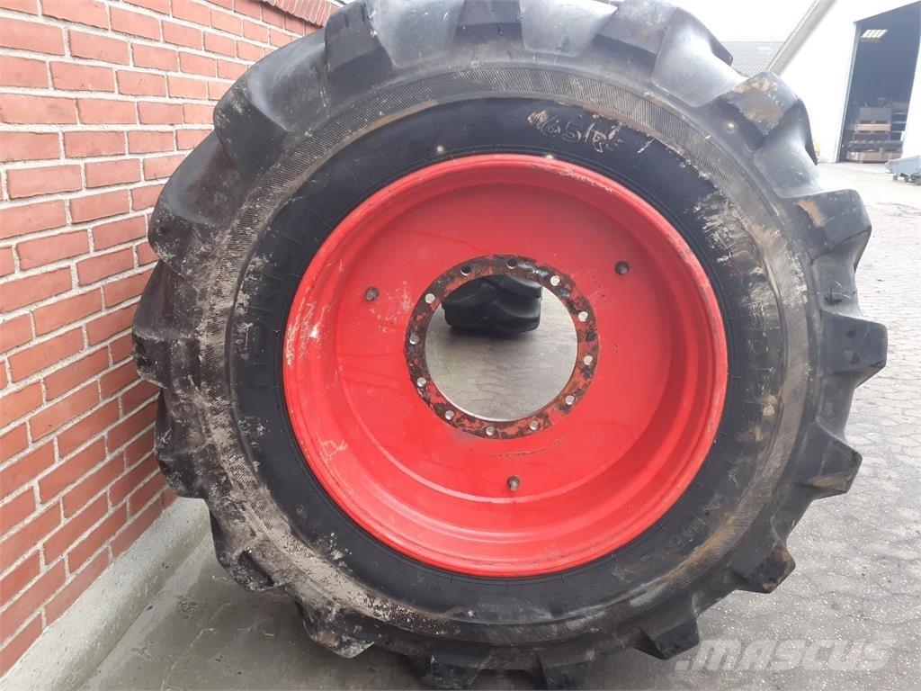  34 600/65R34 Renkaat ja vanteet