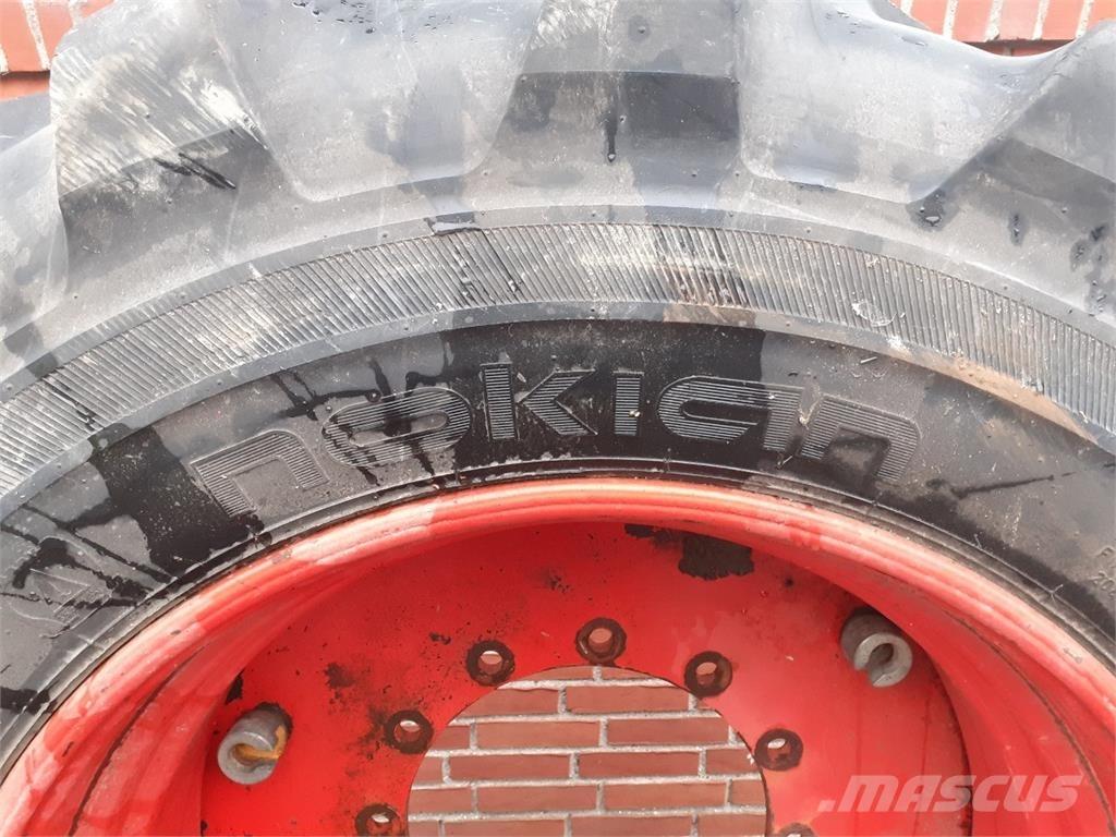  34 600/65R34 Renkaat ja vanteet