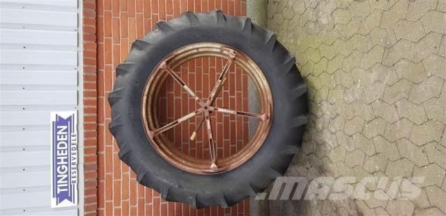  38 16.9/14-38 Renkaat ja vanteet