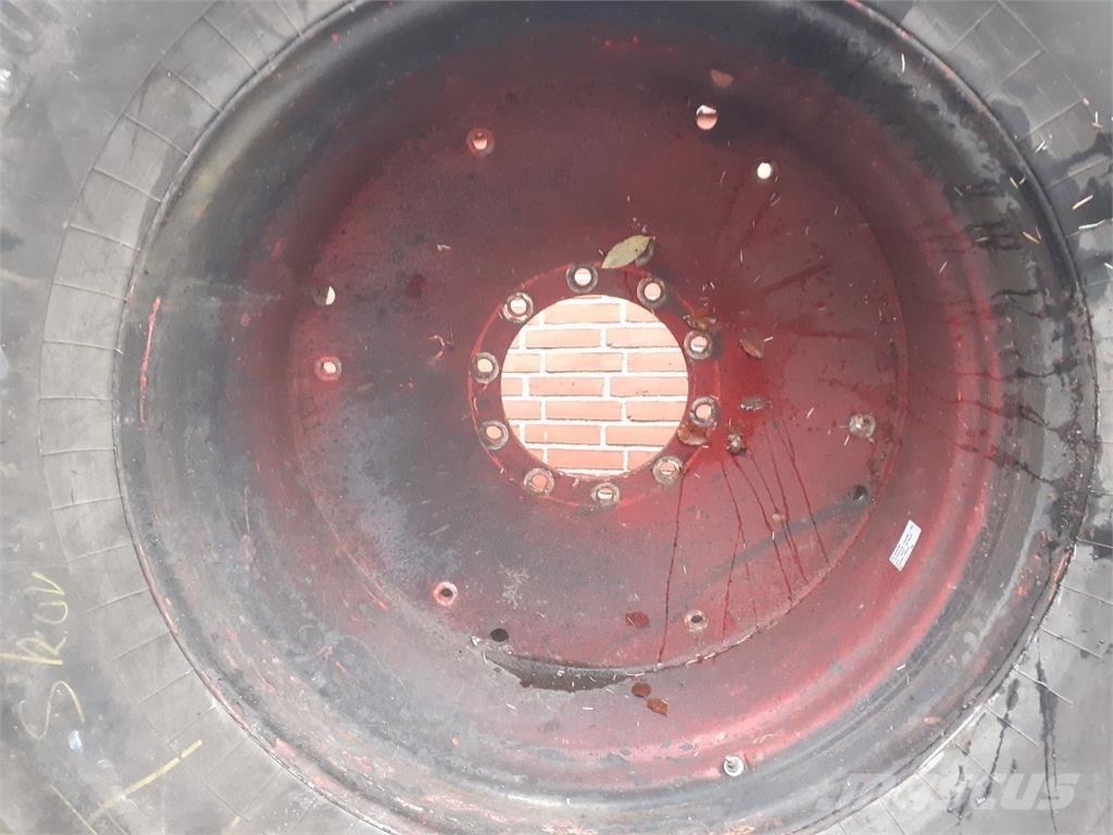  38 750/65R38 Renkaat ja vanteet