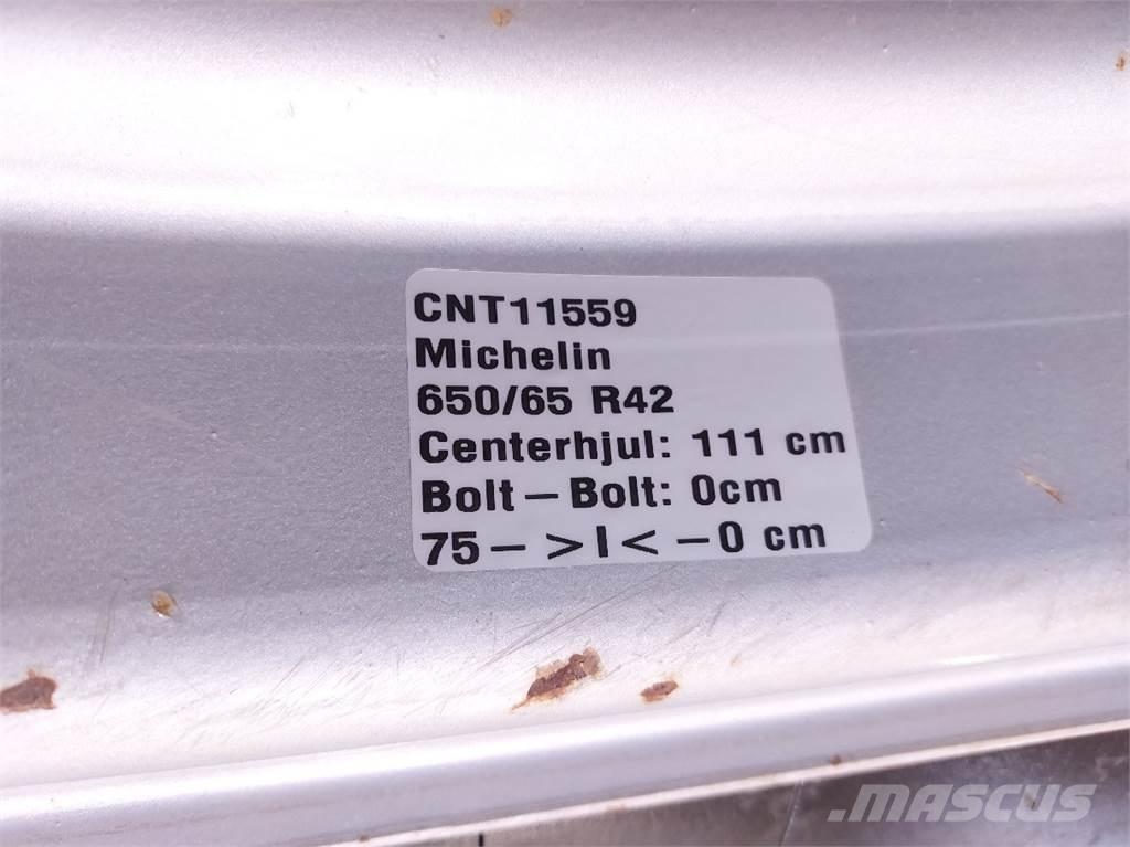  42 650/65R42 Renkaat ja vanteet