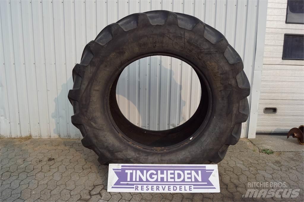  42 710/70R42 Renkaat ja vanteet