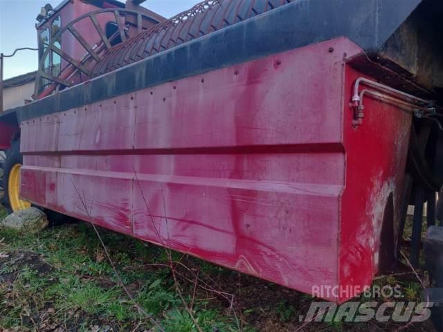  Brændstoftank Säiliöt