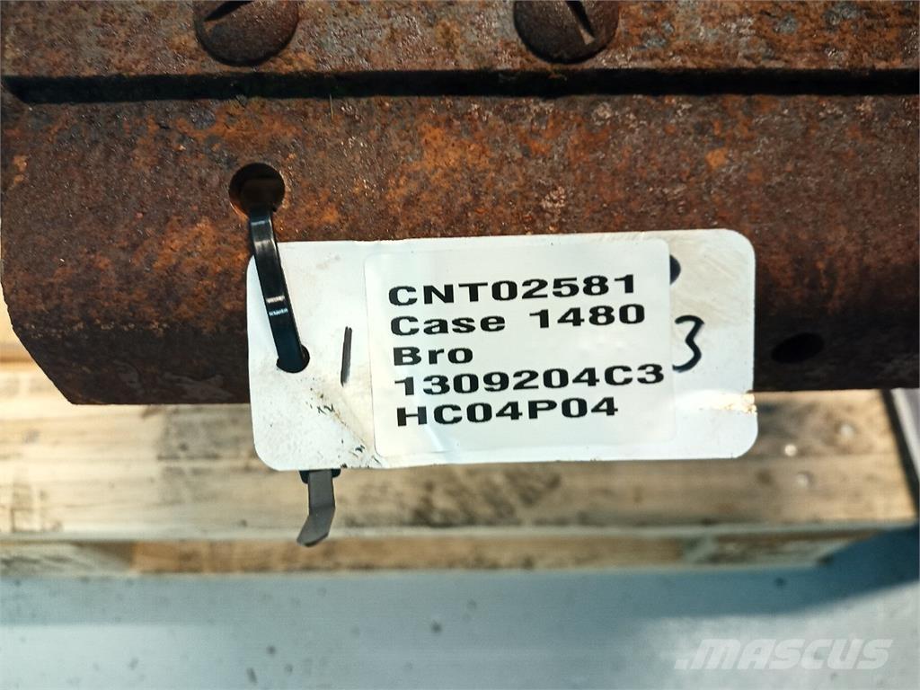 CASE 1480 Lisävarusteet ja komponentit