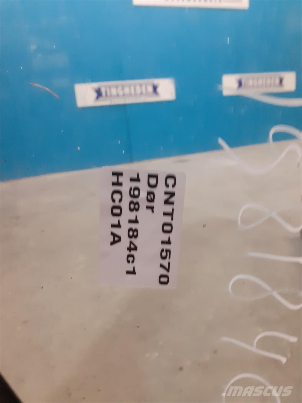 CASE 1620 Ohjaamo ja sisusta