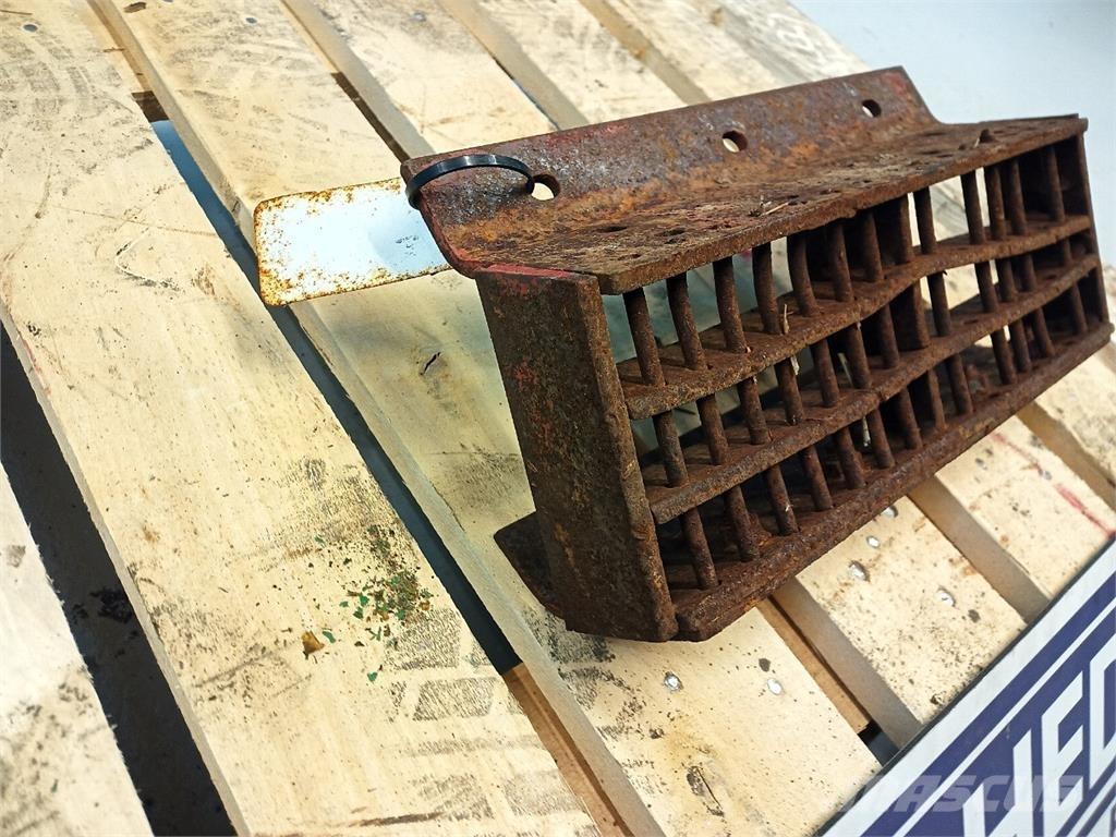 CASE 1640 Lisävarusteet ja komponentit