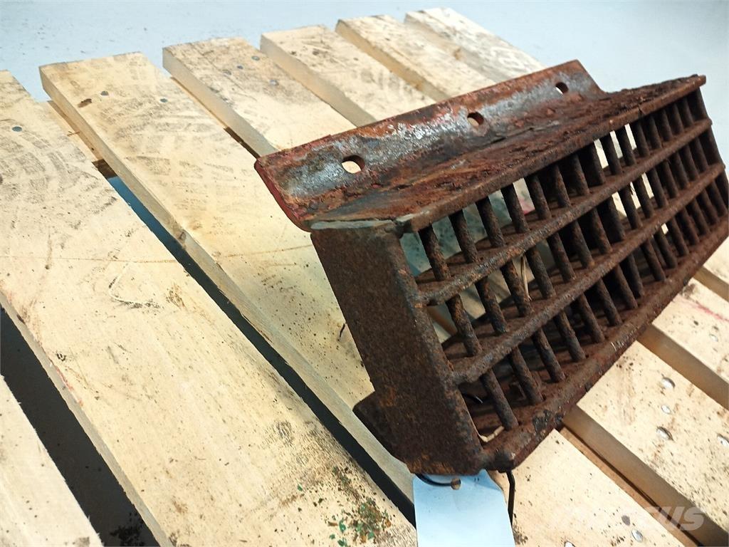 CASE 1640 Lisävarusteet ja komponentit