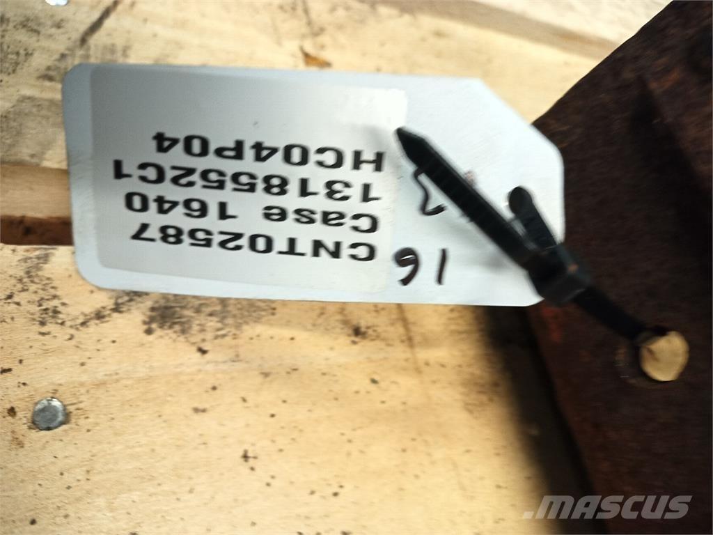 CASE 1640 Lisävarusteet ja komponentit