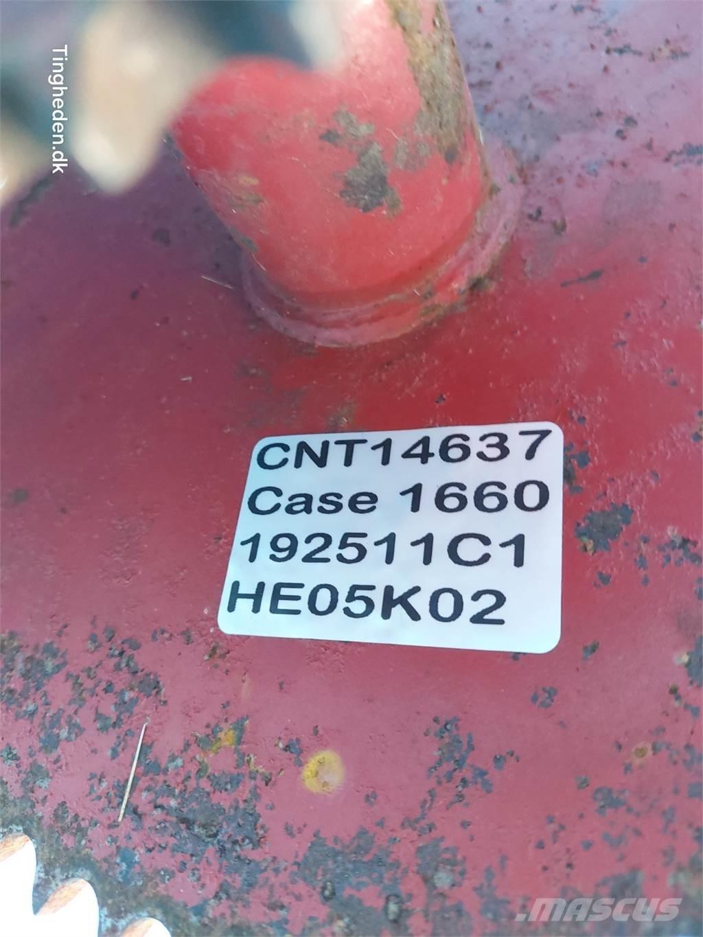 CASE 1660 Lisävarusteet ja komponentit
