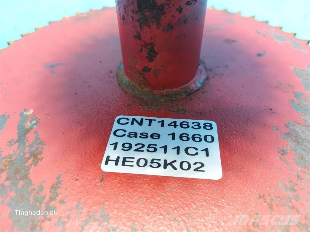 CASE 1660 Lisävarusteet ja komponentit