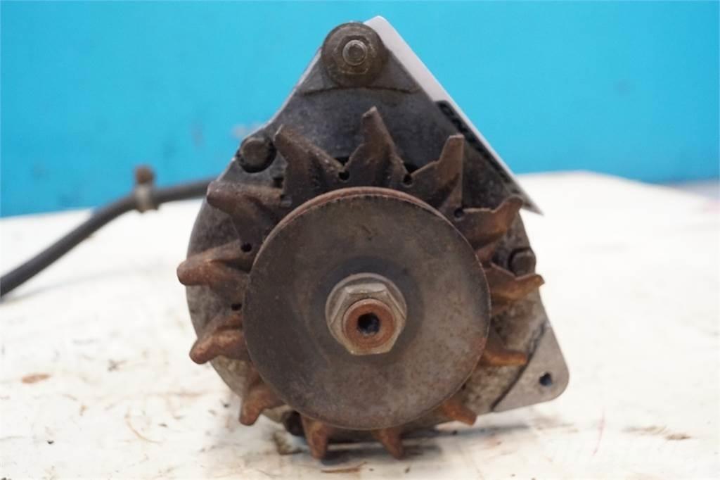 CASE 1680 Sähkö ja elektroniikka