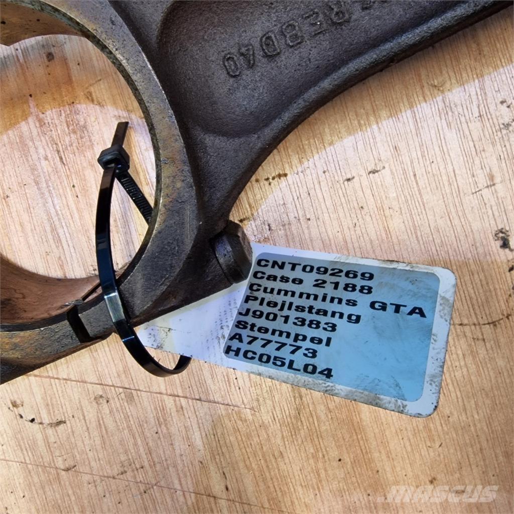 CASE 2188 Moottorit