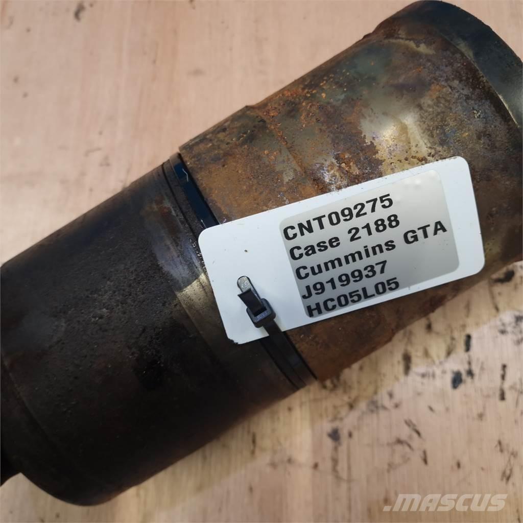 CASE 2188 Moottorit