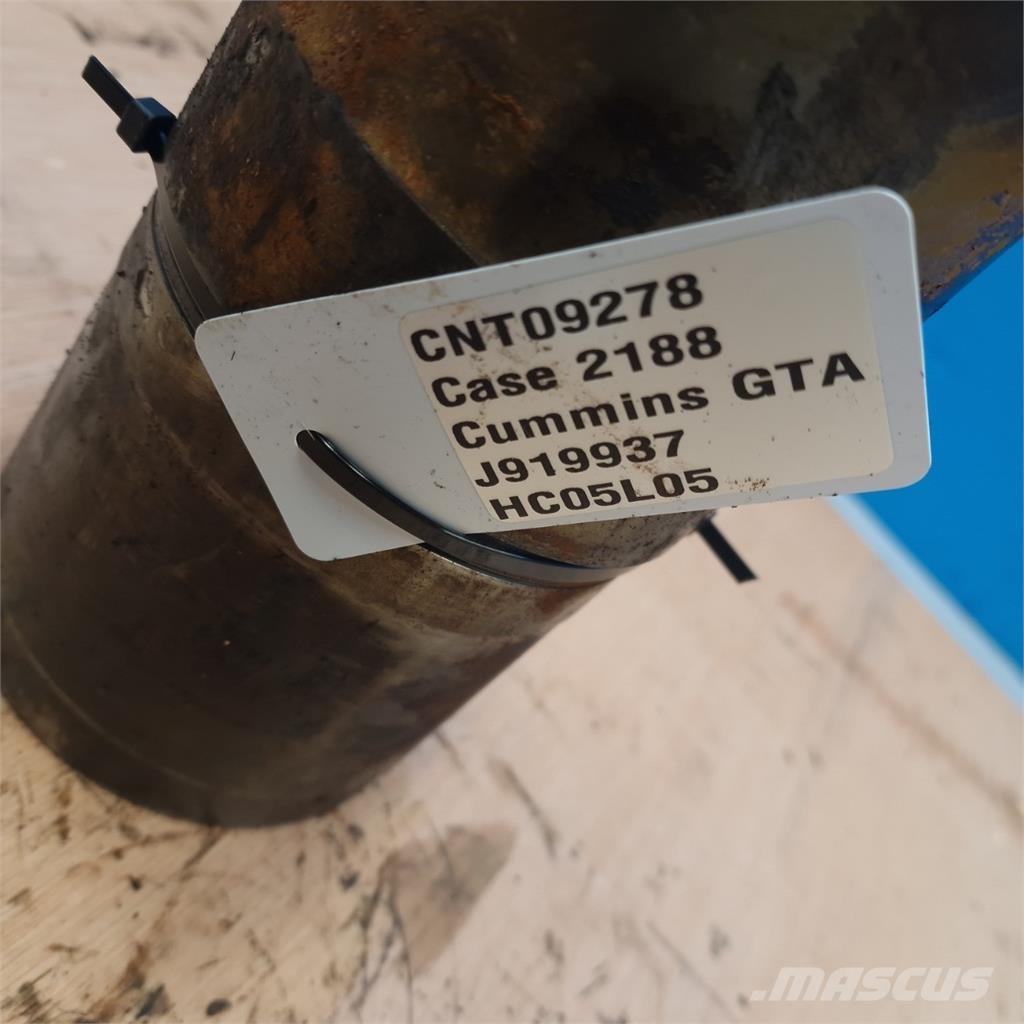 CASE 2188 Moottorit