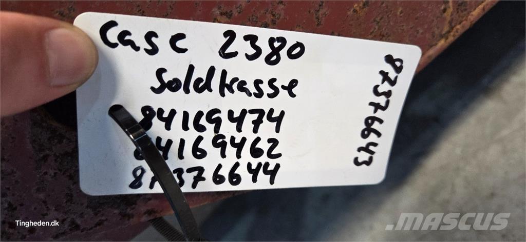 CASE 2380 Hiekan- ja suolanlevittimet