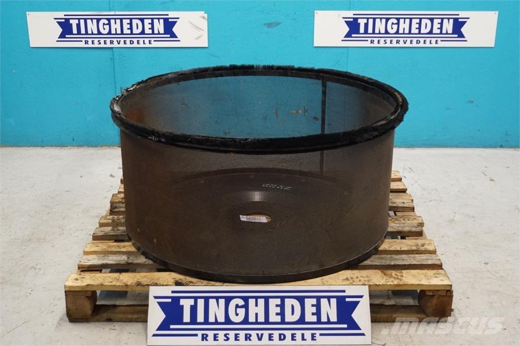 CASE 2388 Jäähdyttimet