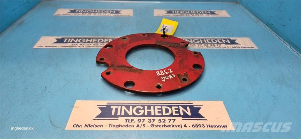 CASE 2388 Lisävarusteet ja komponentit