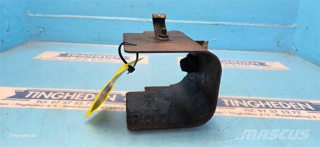 CASE 2388 Lisävarusteet ja komponentit