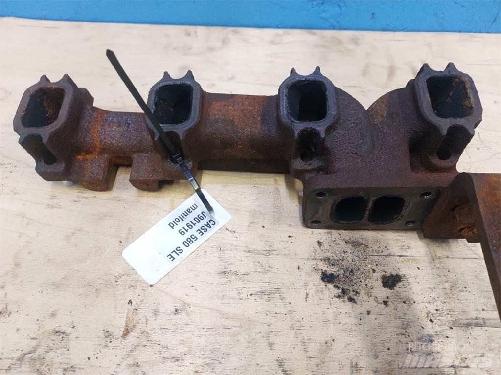 CASE 580 SLE Moottorit