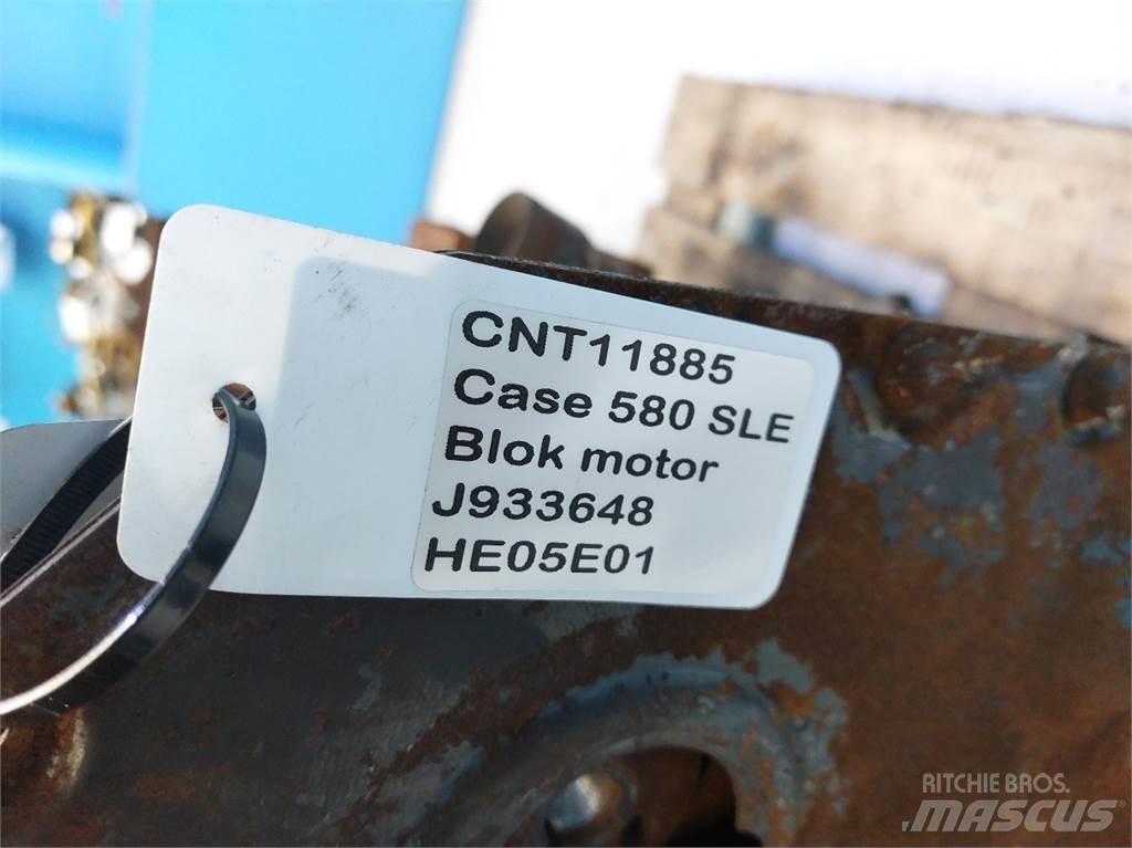 CASE 580 SLE Moottorit