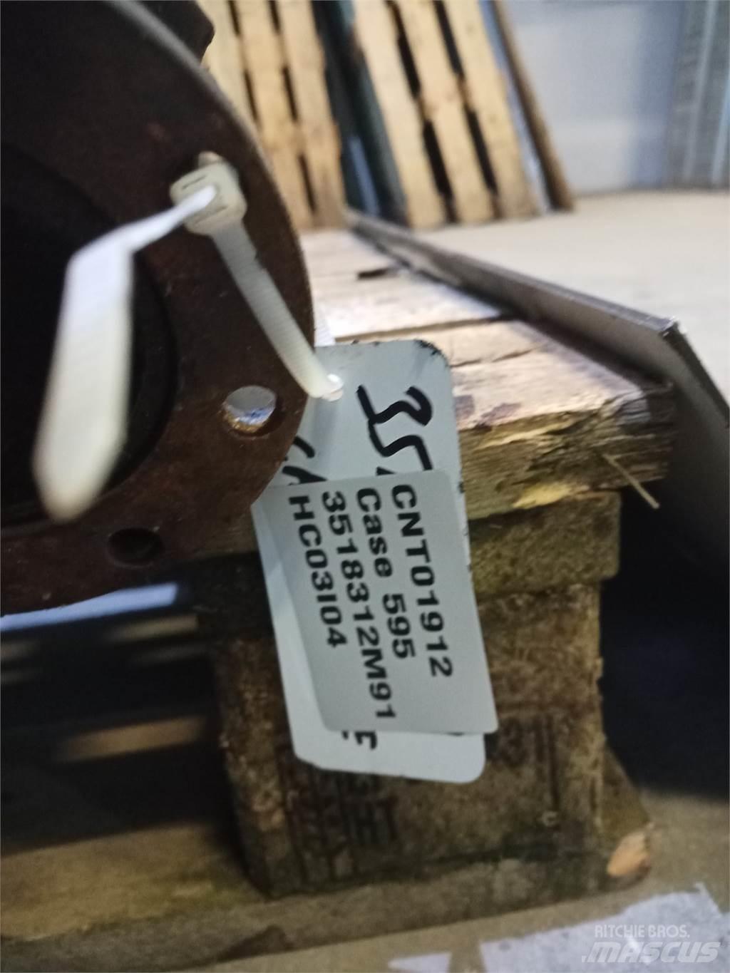 CASE 595 Akselit