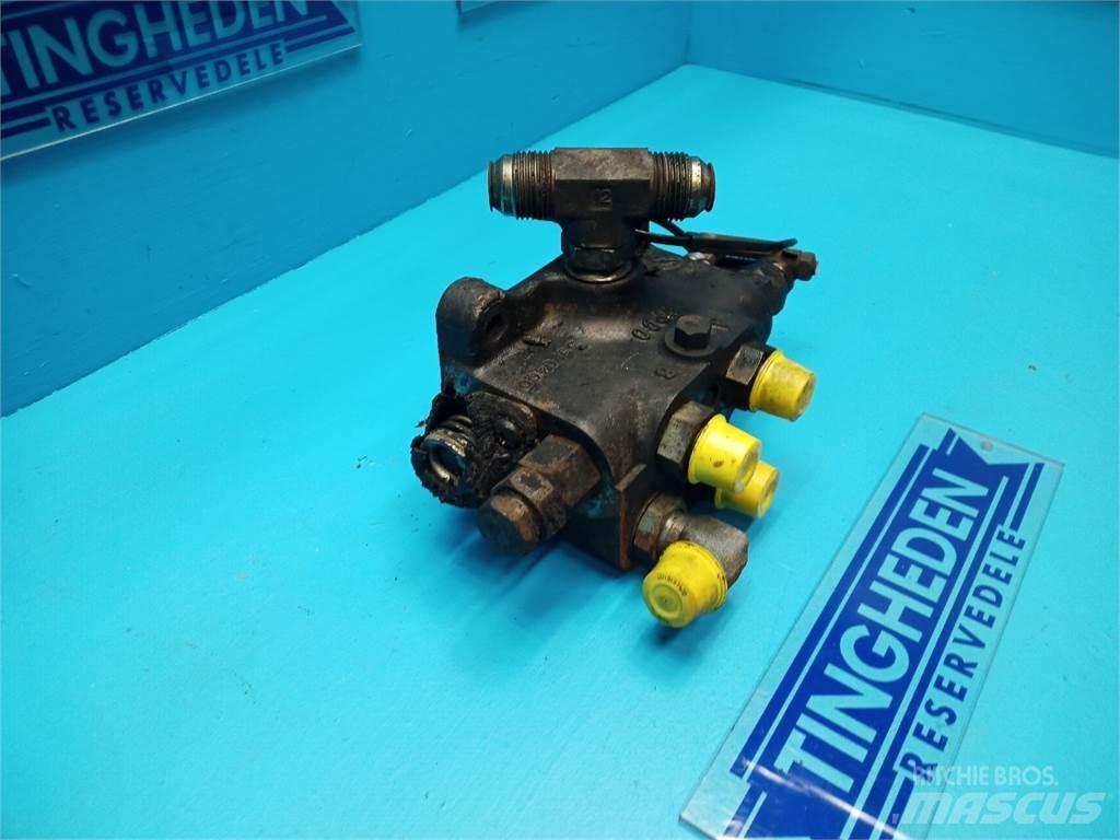 CASE 595 Hydrauliikka