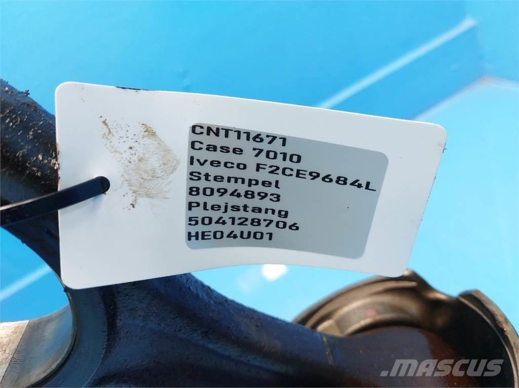 CASE 7010 Moottorit