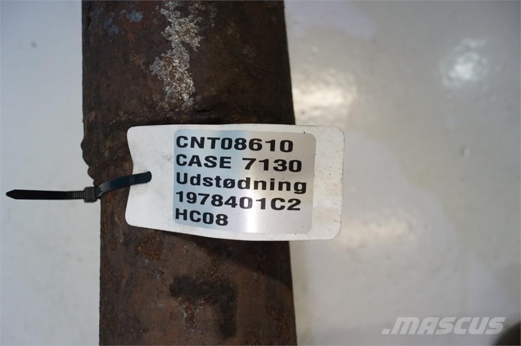 CASE 7130 Moottorit