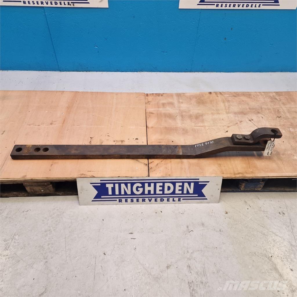 CASE 7130 Lisävarusteet ja komponentit