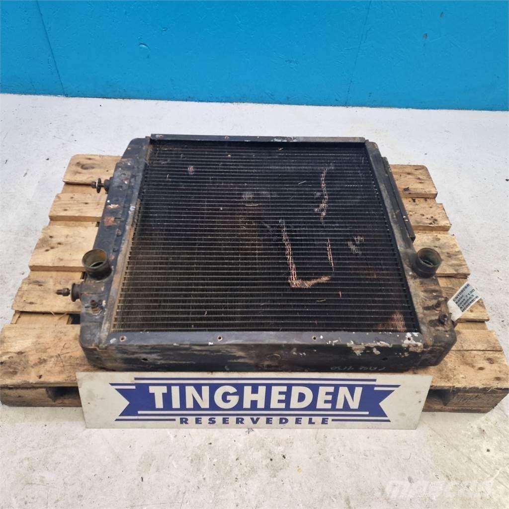 CASE 7130 Jäähdyttimet