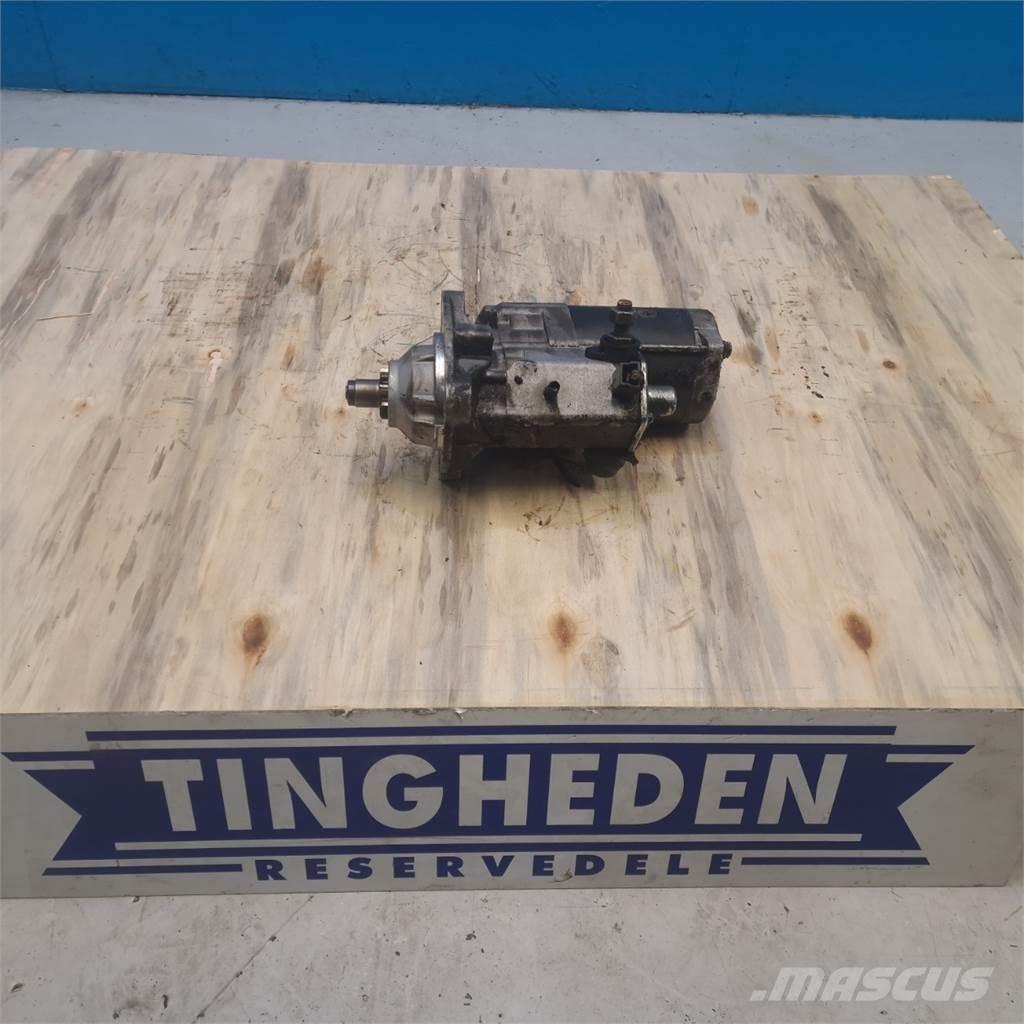 CASE 7130 Sähkö ja elektroniikka