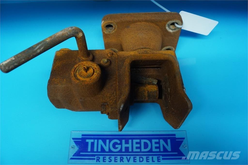 CASE 7240 Lisävarusteet ja komponentit