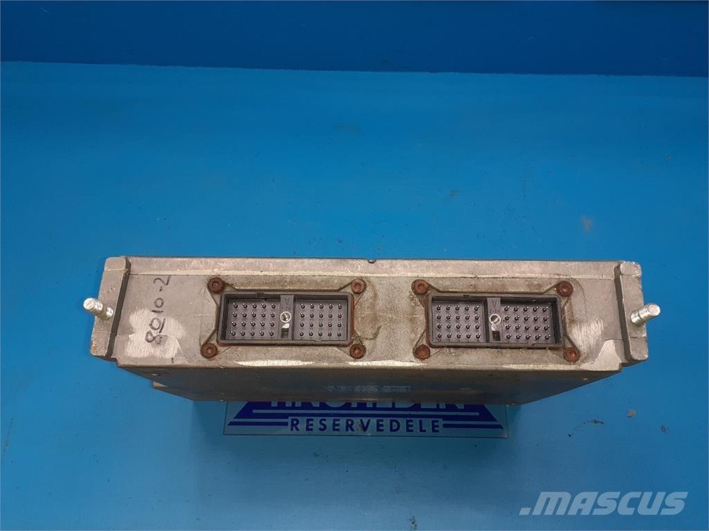 CASE 8010 Sähkö ja elektroniikka