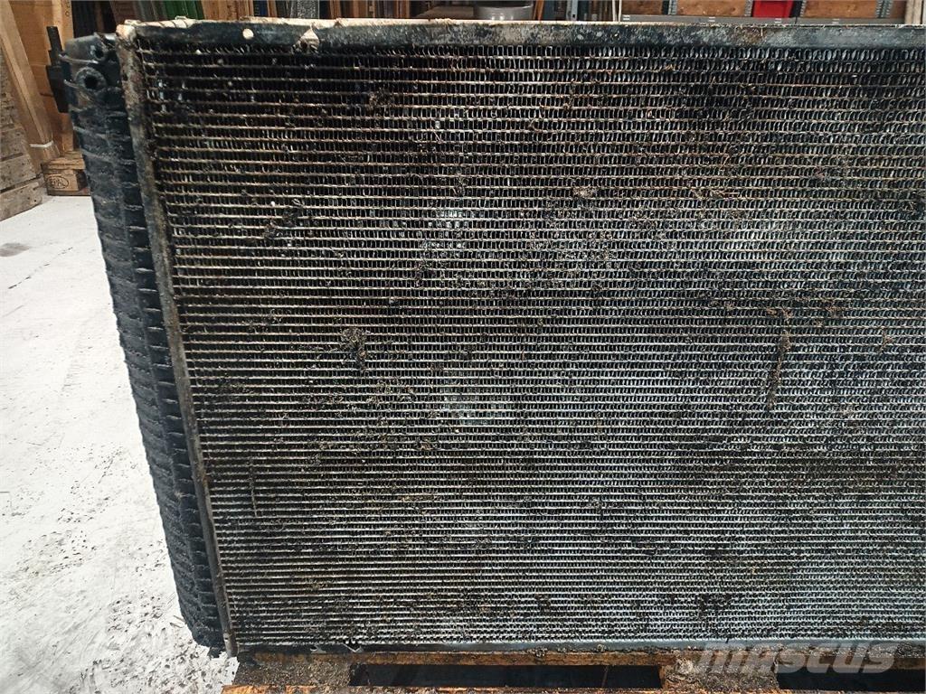 CASE 8010 Jäähdyttimet