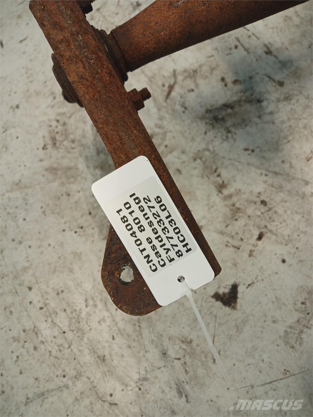 CASE 8010 Lisävarusteet ja komponentit