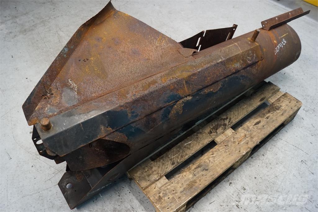 CASE 8010 Lisävarusteet ja komponentit