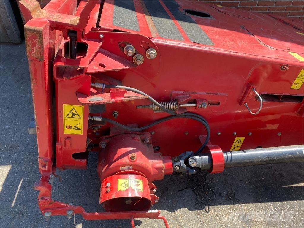 CASE 8010 Lisävarusteet ja komponentit
