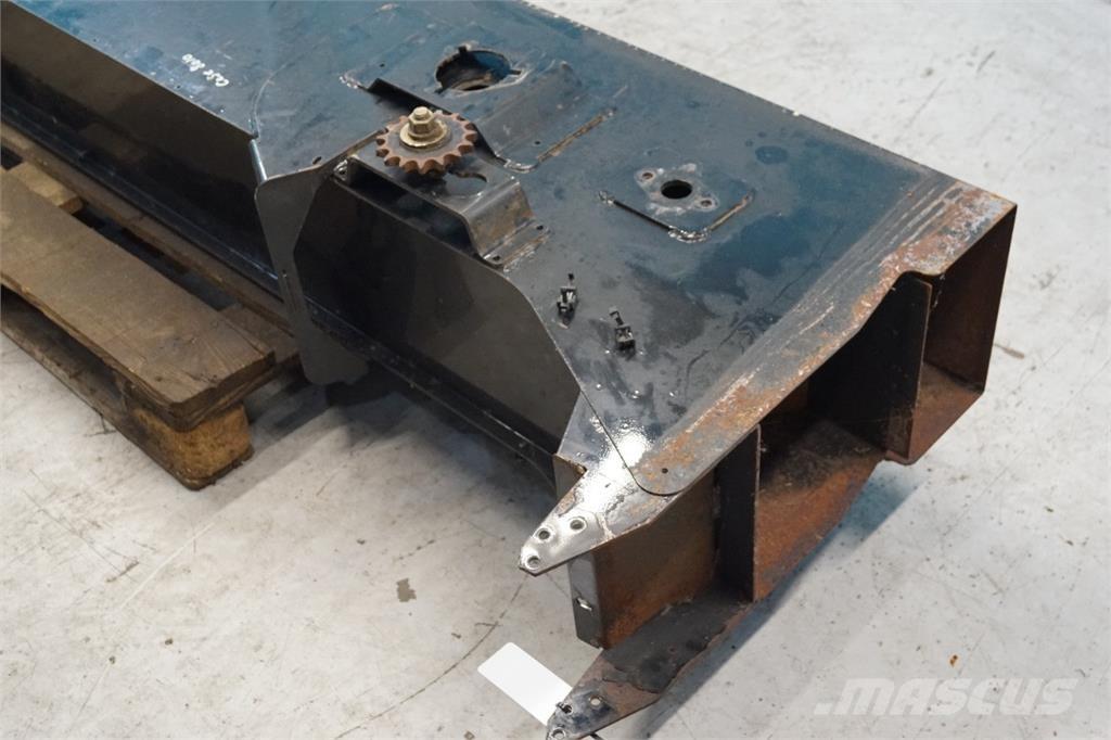 CASE 8010 Lisävarusteet ja komponentit