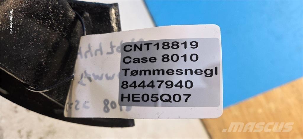 CASE 8010 Lisävarusteet ja komponentit