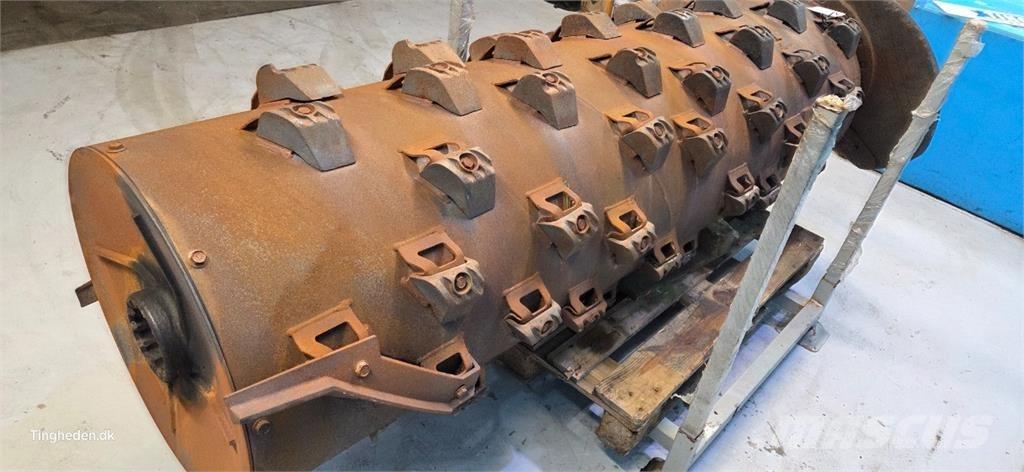 CASE 8010 Lisävarusteet ja komponentit