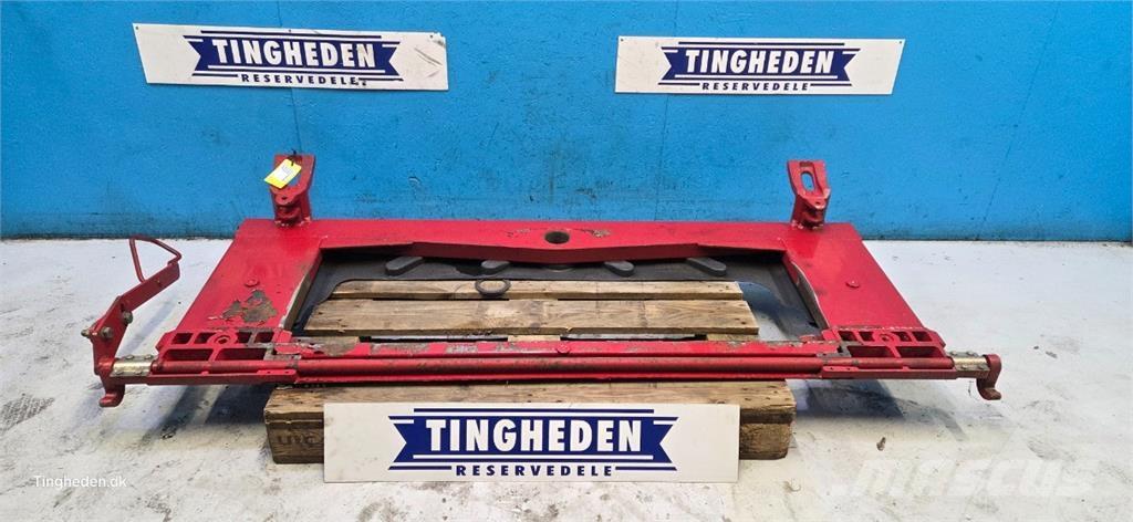 CASE 8010 Lisävarusteet ja komponentit