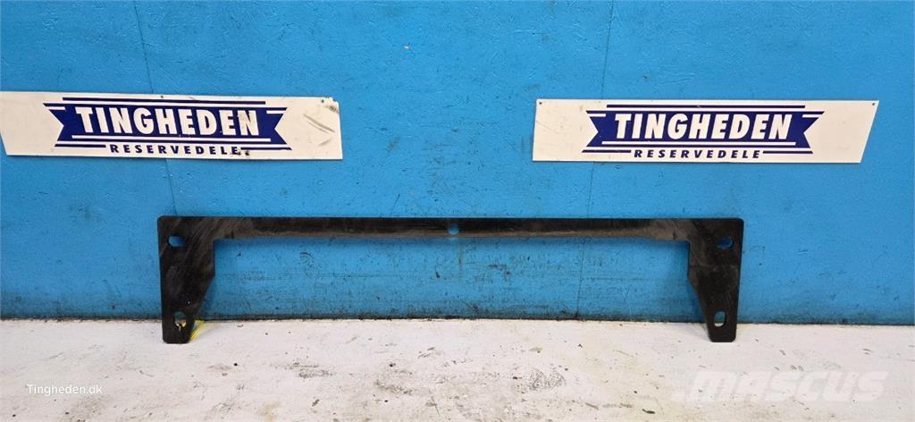 CASE 8010 Lisävarusteet ja komponentit