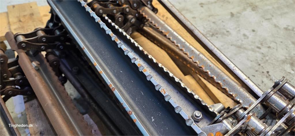 CASE 8010 Lisävarusteet ja komponentit