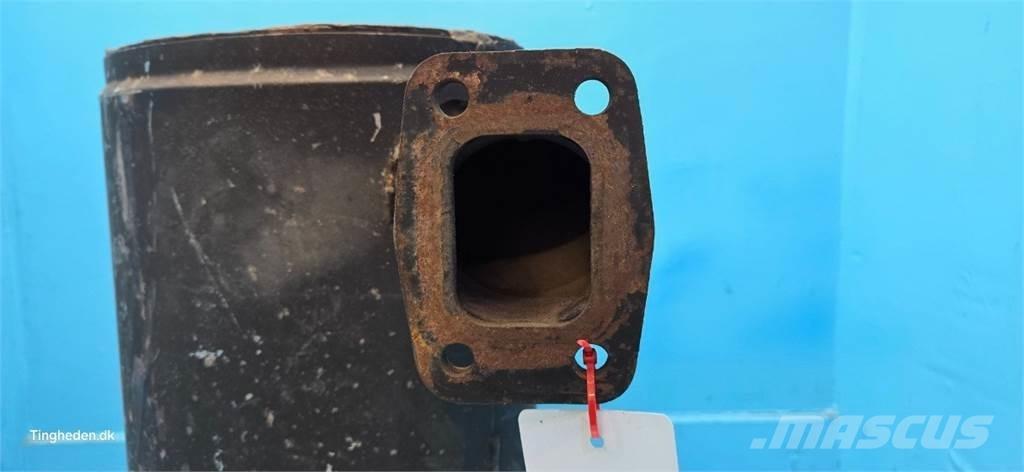 CASE 844S Moottorit