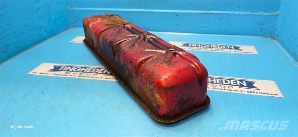 CASE 844S Moottorit